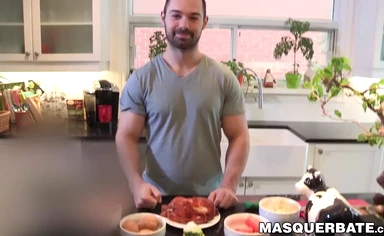 Muscular hottie Alexandre masturbates well after being naked