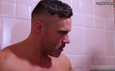 Aiden Ward And Manuel Skye