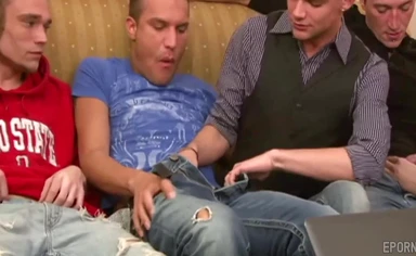 Bottoms Open Wide For The Pack